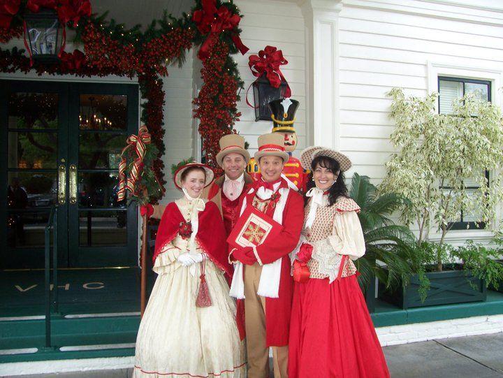 Yuletide Carolers